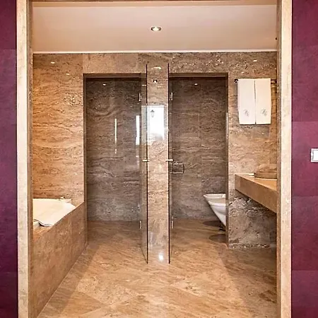 Elenite Premium Resort